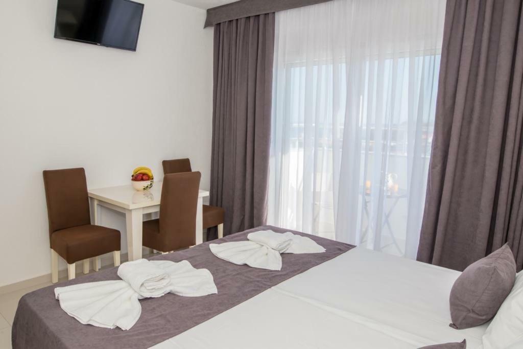 Apartmani Nela Sutomore Exteriér fotografie